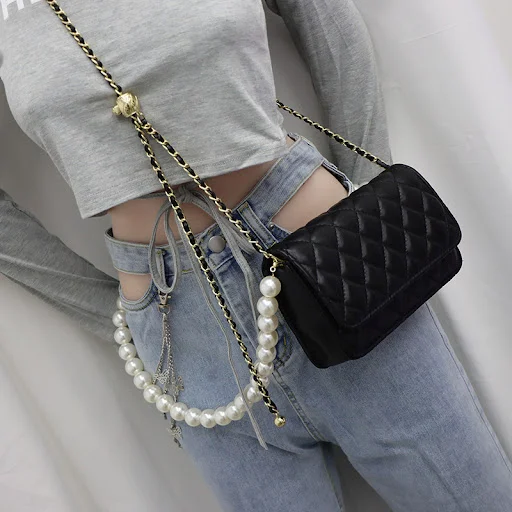 Title 1, Pearl Chain Small Fragrant Senior Sense Bag Women