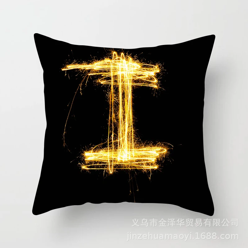 Capa de almofada decorativa para casa com letras douradas impressas em preto, adicionando um toque sofisticado e moderno ao seu ambiente. — foto 23