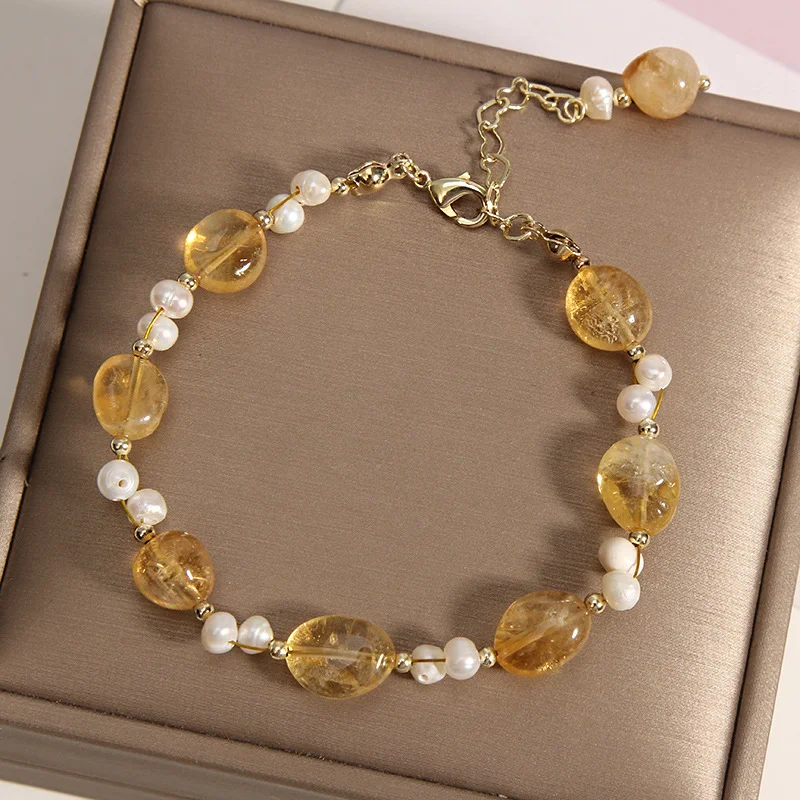 Pulseira de cristal roxo com design diferenciado para mulheres. Adicione brilho e elegância ao seu visual. Presente ideal e sofisticado. — foto 13