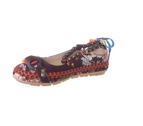 Beaded weaving lace old Beijing shoes for unique comfort and style. Experience traditional elegance and enjoy a distinct — photo 3