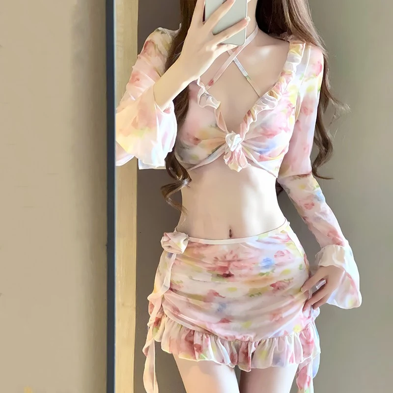 Women's Beach Hot Spring Flower Swimsuit. Enjoy sun and relaxation with this comfortable and stylish swimsuit designed f — photo 15