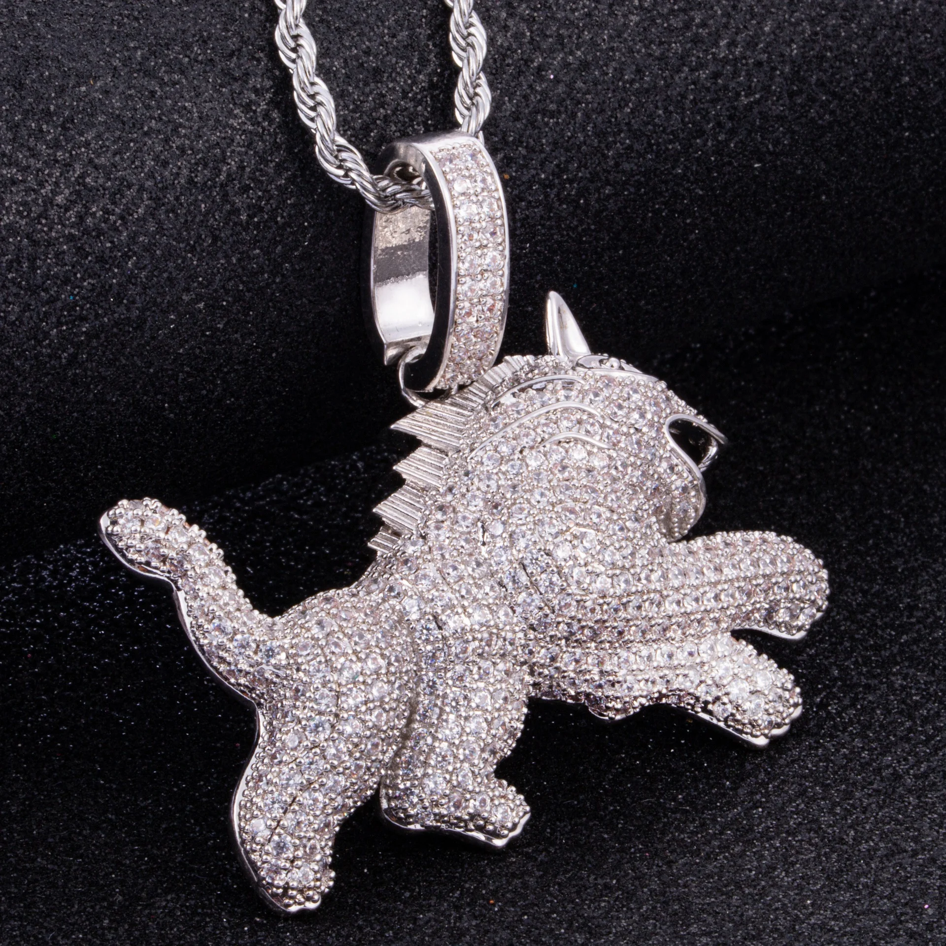 Colar masculino Hip Hop com pingente de leopardo de zircônia total. Design arrojado e cheio de estilo para homens que buscam se destacar. — foto 9