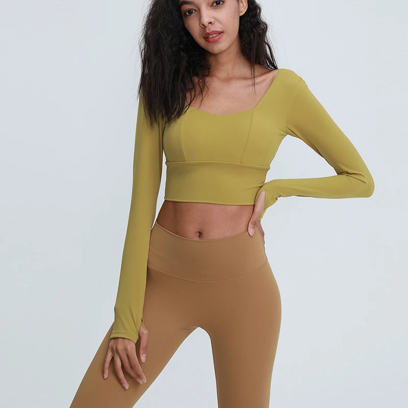 Title 3, Beautiful Back Sexy Yoga Wear for Women. Experi...