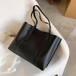 Bolsa de ombro feminina, perfeita para combinar com qualquer look. Ideal para mulheres que buscam estilo, personalidade e praticidade no dia a dia. — foto 1