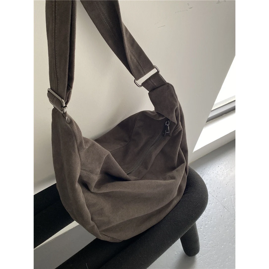 Retro Hong Kong Style Crossbody Tote Bag Large Capacity Carry Everything You Need with Comfort and Urban Style Perfect f — photo 7