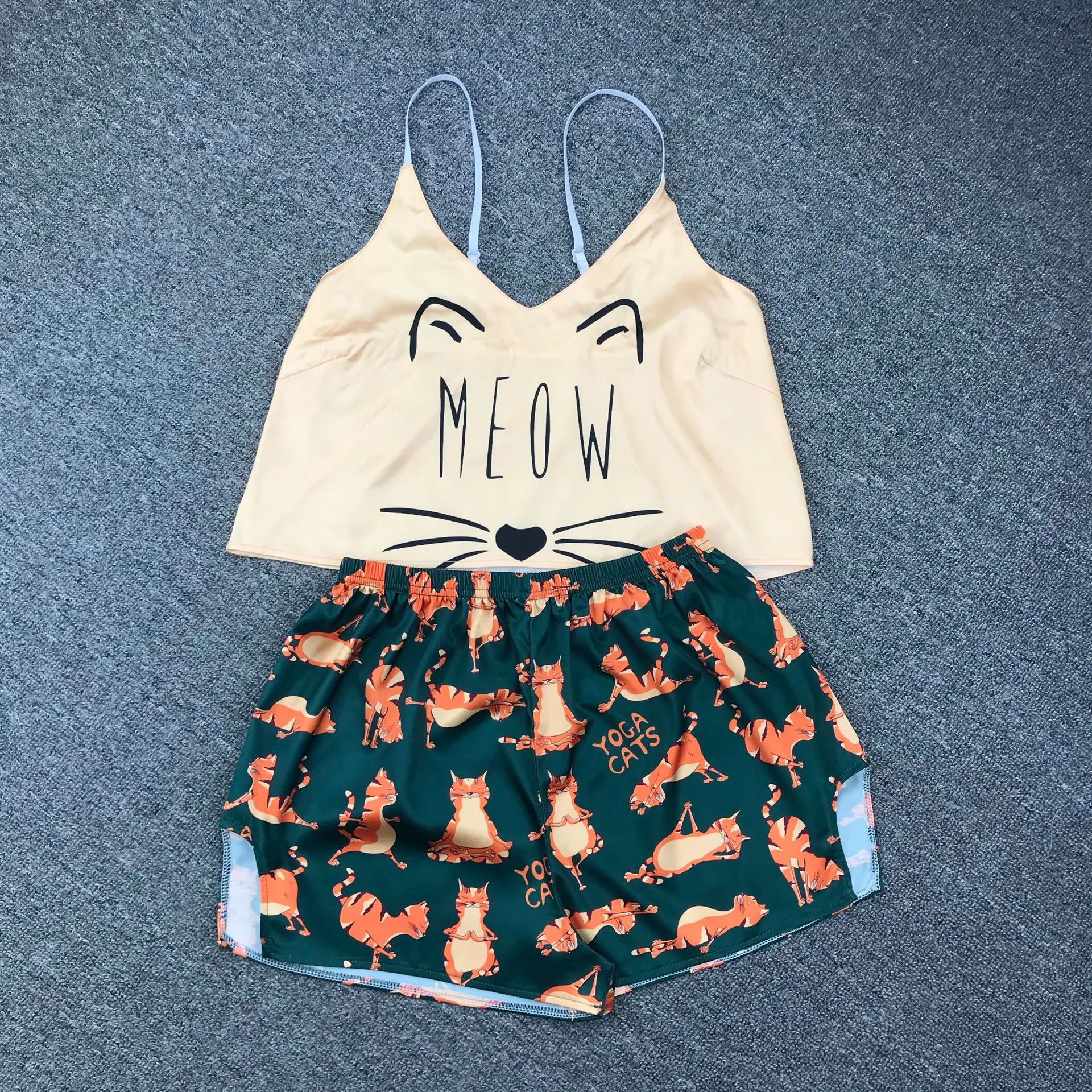 Pijama de seda de gelo Sling de alta qualidade, seda de simulação fina, confortável, casual e estampado. Ideal para noites tranquilas e relaxantes. — foto 10