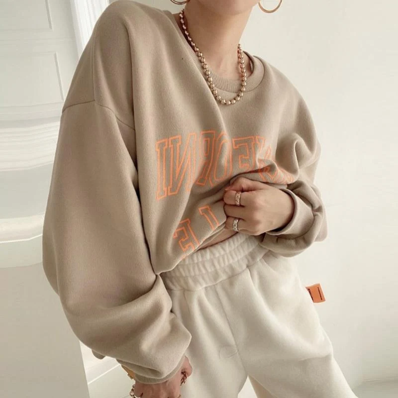 Title 8, Vielseitiges Schlitz-Sweatshirt mit Western-Alp...