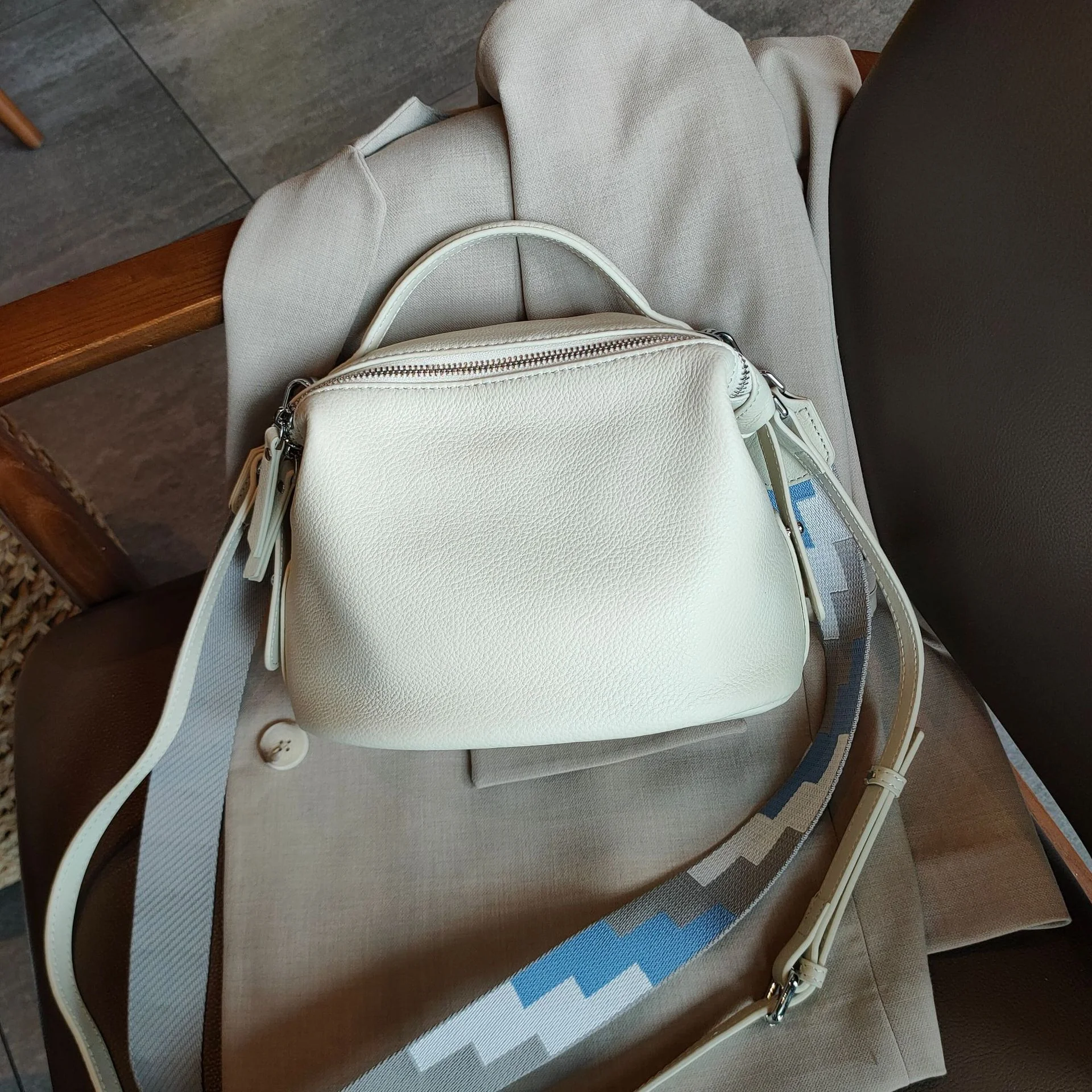 Nova Bolsa Crossbody de Couro Macio de Primeira Camada com Alça de Ombro Única, Conforto e Estilo para o Dia a Dia — foto 5