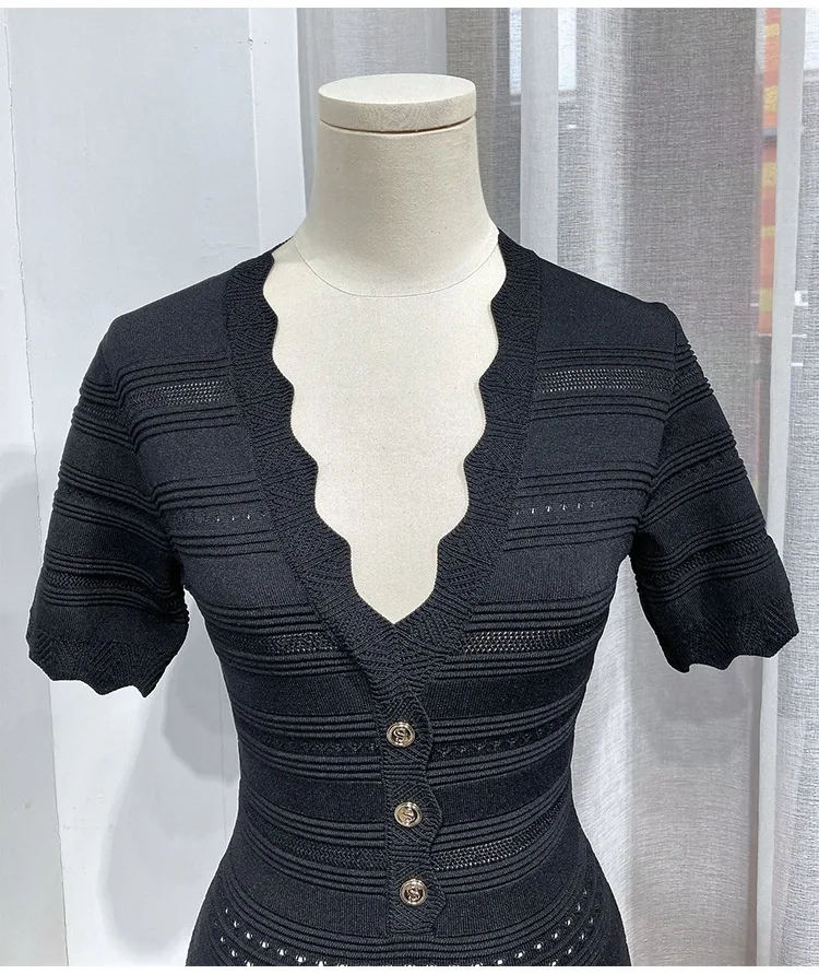 Title 8, Hollow High-end Green V-neck Knitted Dress Fren...