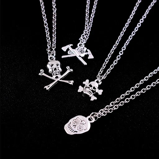 Title 3, Colar curto com pingente de caveira, personalid...