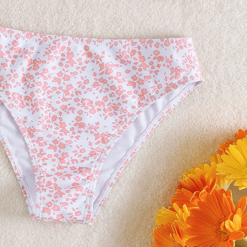 Mädchen V-Ausschnitt Loop Split Bikini – Perfekt für Strand und Pool. Sommerliche Badebekleidung mit bequemem Sitz und modischem Look. — foto 6