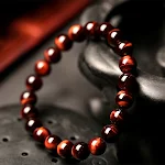 Pulseira Olho de Tigre Natural Simples para Homens e Mulheres, Estilo Casual e Elegante, Proteção Energética, Design Unissex, Moda Acessível. — foto 3