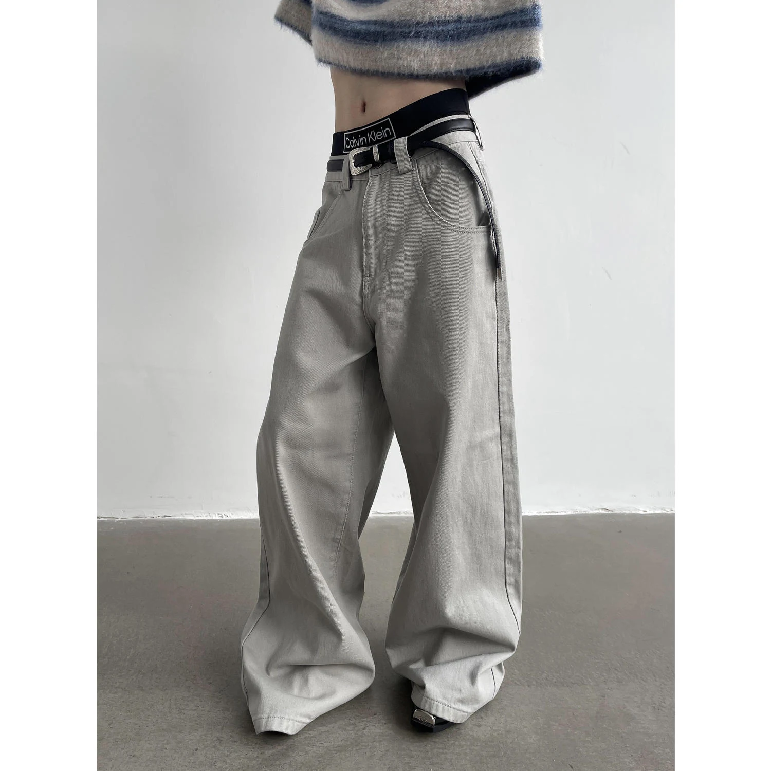 Geavanceerde Silhouette Maillard Retro Washed jeans voor een stijlvolle, comfortabele look. Deze jeans is perfect voor dagelijks gebruik en elke gelegenheid. — foto 3