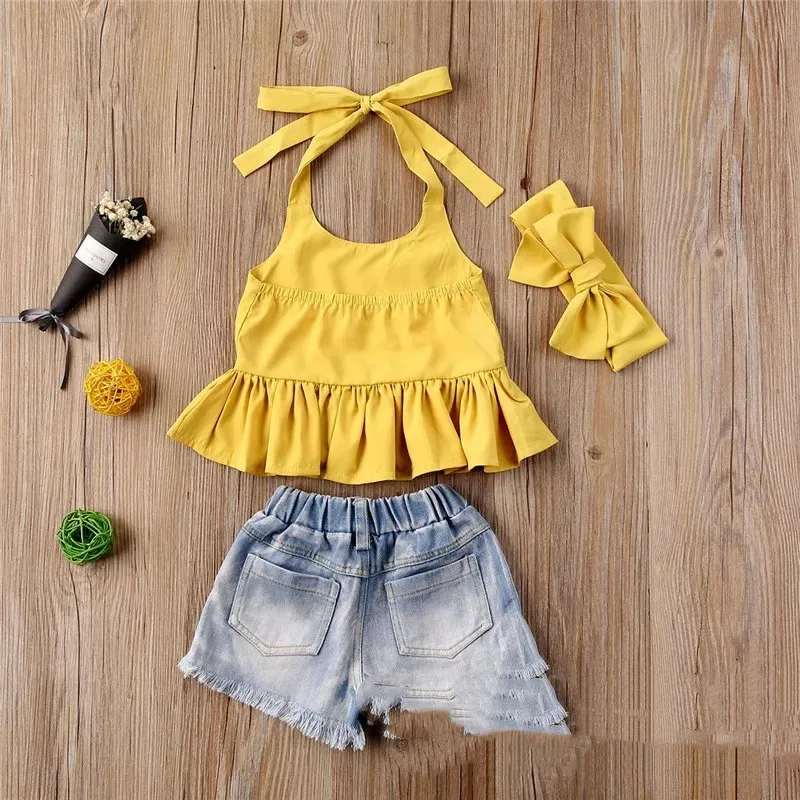 Conjunto de Verão Fashion para Garotas Quentes. Frescor e Estilo para Dias Ensolarados. Conforto e Elegância para Aproveitar o Verão ao Máximo. — foto 12