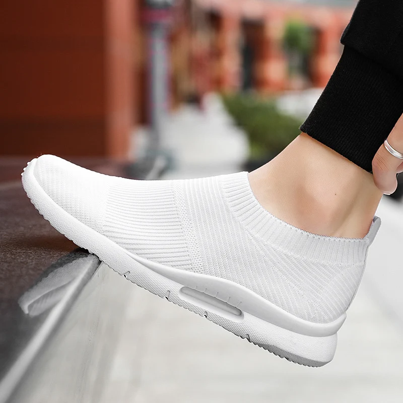 Tênis Masculino Flying Knit Branco Mesh Preto Conforto e Leveza para Uso Casual Sapatos Respiráveis e Estilosos para Homens — foto 4