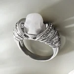 Anel de caveira de diamante estilo punk street, expresse sua atitude ousada e personalize seu visual com esta joia impactante e estilosa. — foto 1