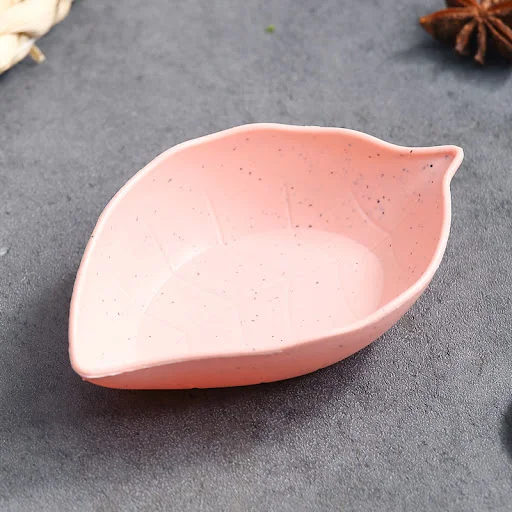 Title 8, Japanese Love Plate Leaf Plum Small Seasoning D...