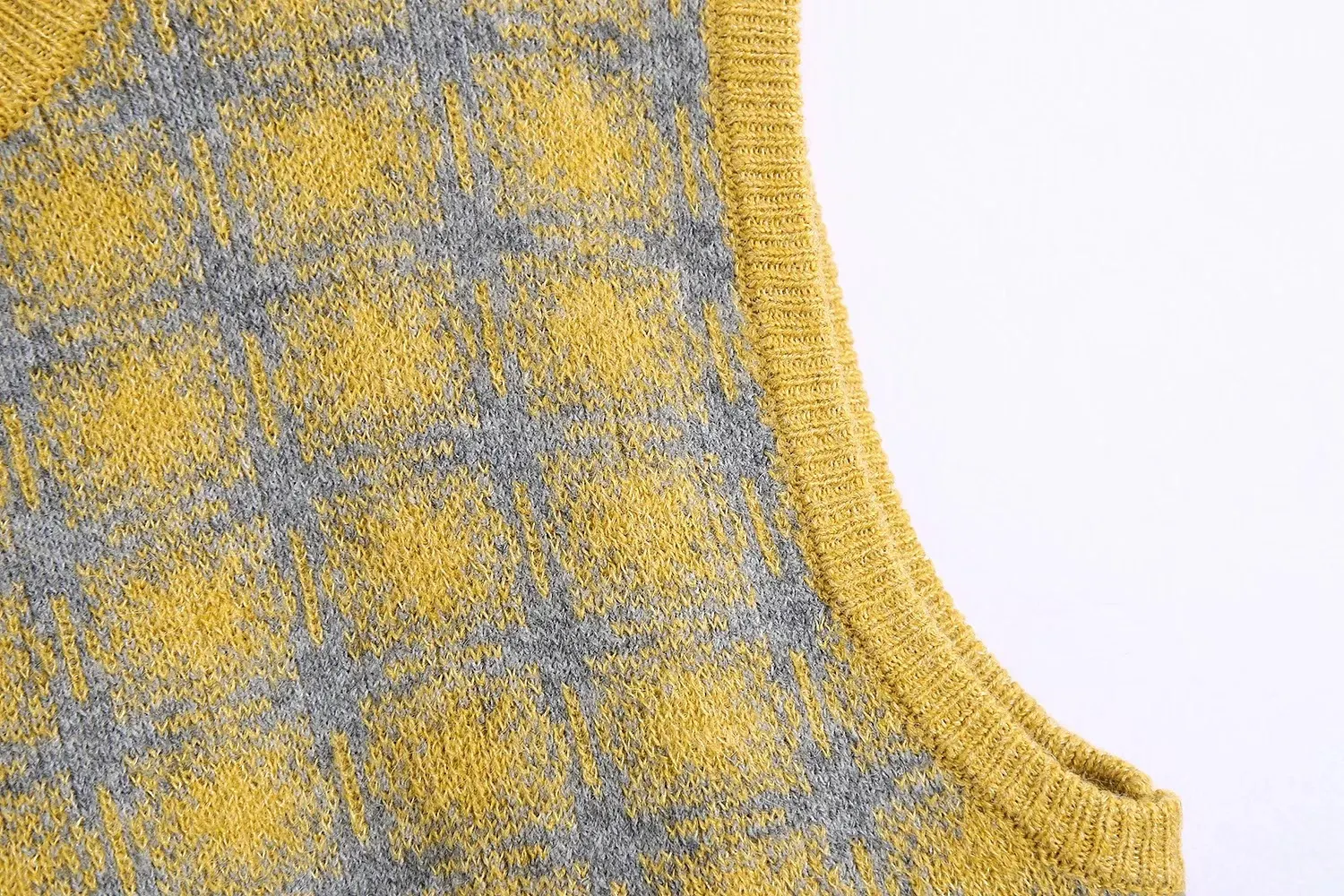 Title 2, Womens Jacquard Short Bottoming Vest, stylish ...