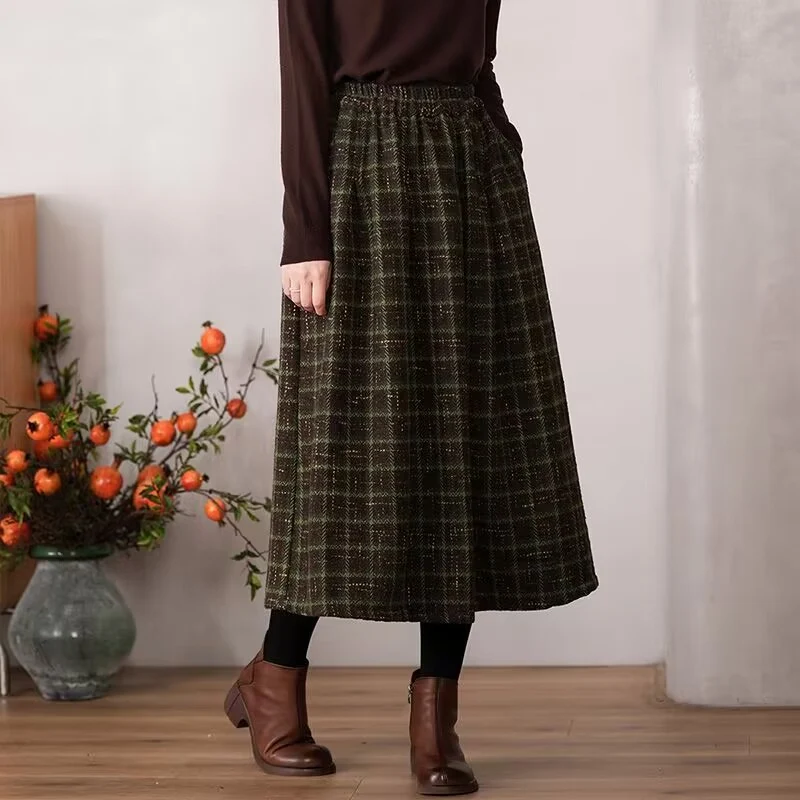 Saia de lã xadrez de cintura alta para mulheres Elegância e conforto para o seu dia a dia. Ideal para um visual sofisticado e aquecido. Peça essencial do guarda-roupa. — foto 14