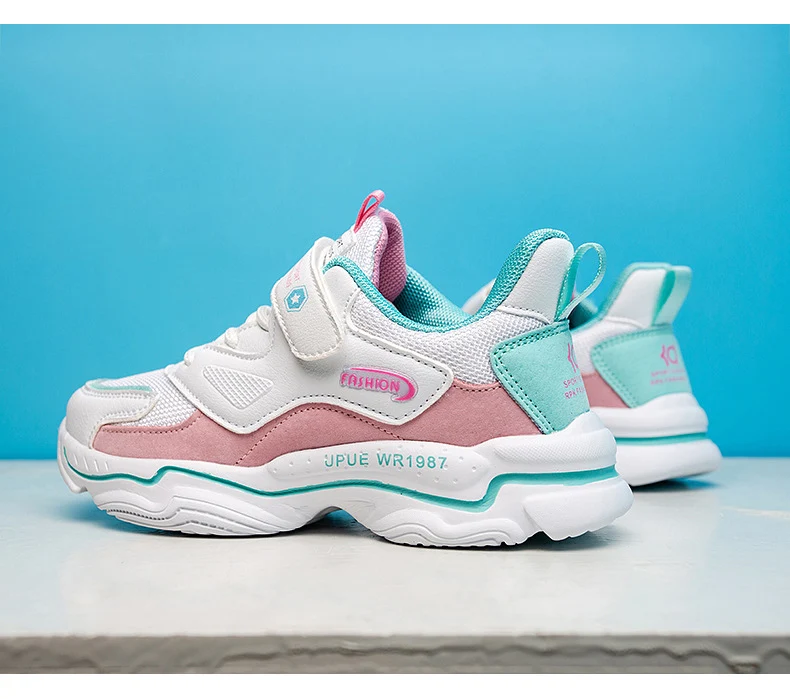 Rutschfeste Klett-Sneaker für sicheren Halt. Bequemes und einfaches An- und Ausziehen, perfekt für den Alltag und alle Aktivitäten. — foto 9