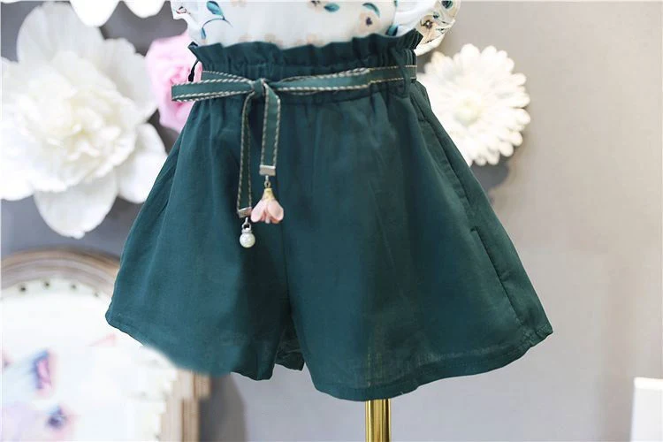 Title 2, Conjunto top e shorts com estampa de renda. Con...