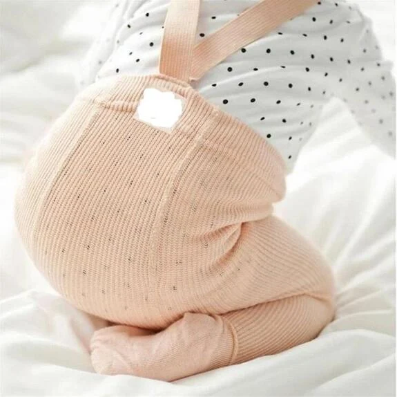 Cottie Leggings de cintura alta com suspensórios Desfrute de conforto e estilo com estas leggings que valorizam sua silhueta. Perfeitas para um visual elegante. — foto 11