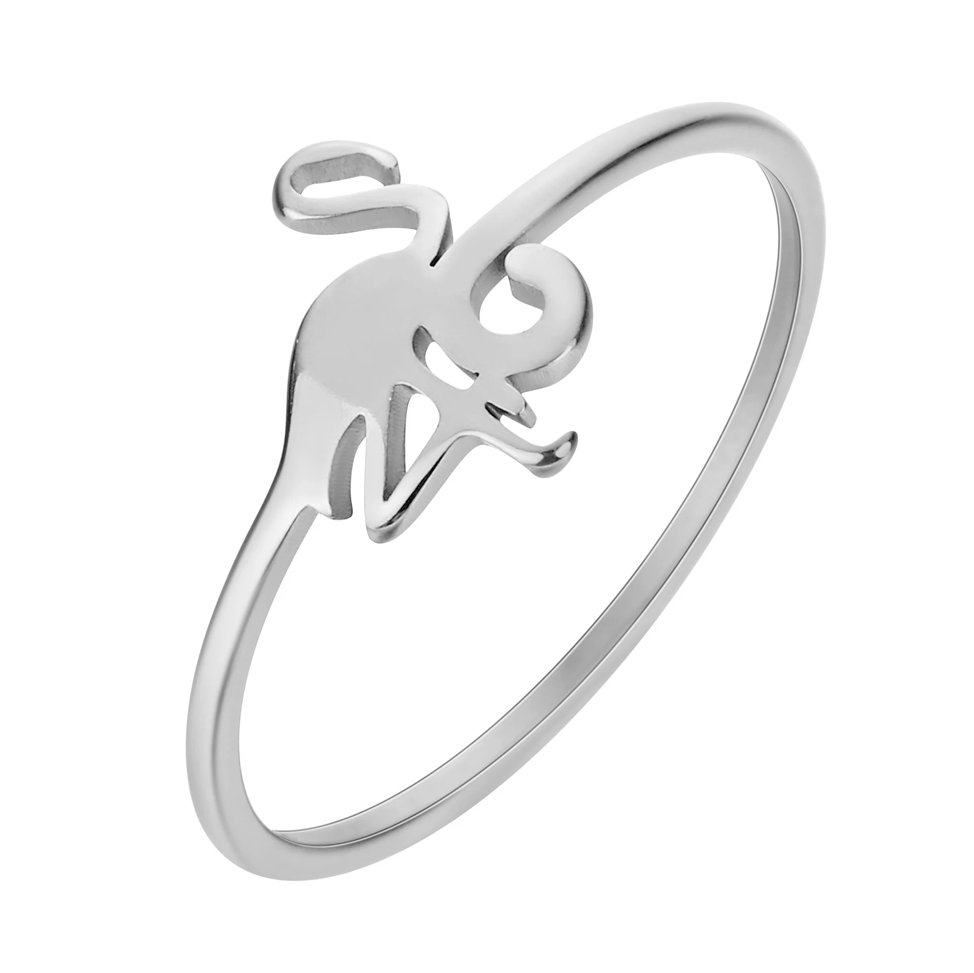 Anel de moda feminino em aço inoxidável com pequeno flamingo, design fashion, resistente e charmoso, ideal para looks diários. — foto 3