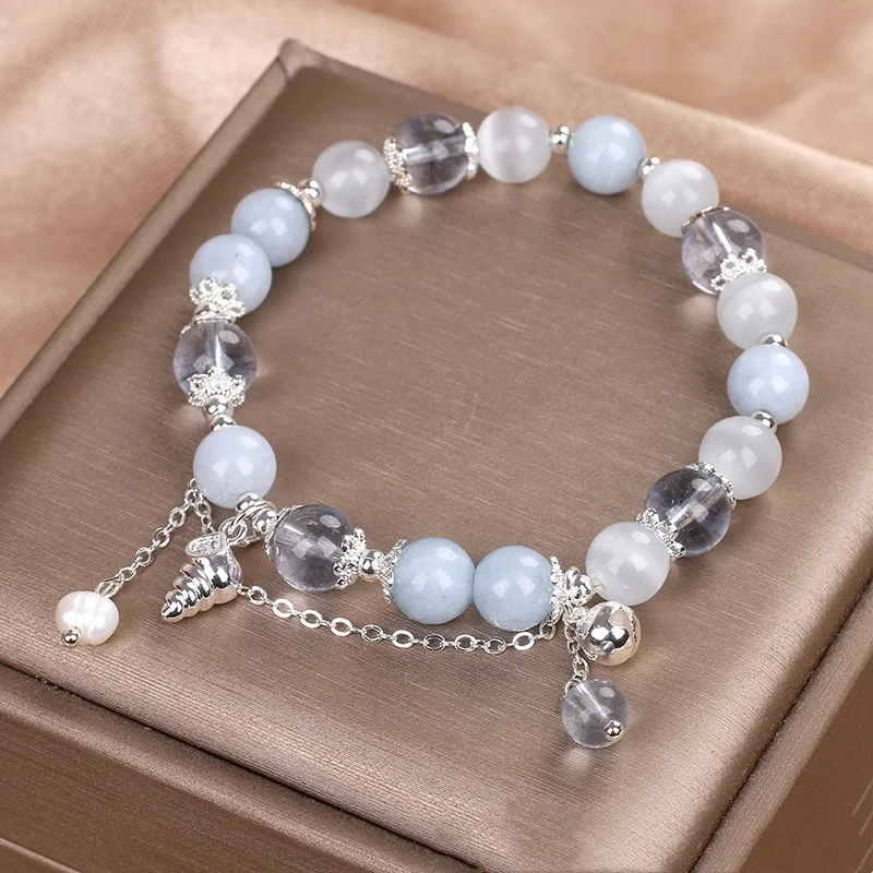 Pulseira de contas de água-marinha doce para mulheres. Charmosa e elegante, perfeita para uso diário ou eventos especiais. Adicione um toque de azul. — foto 5