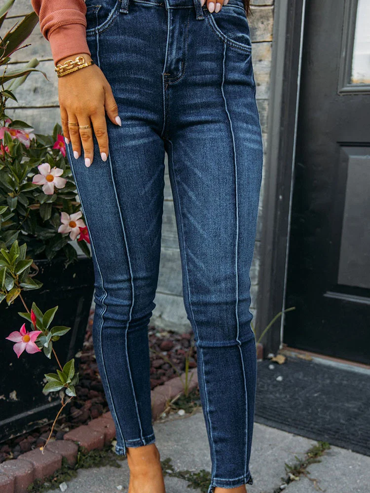 Dames jeans, modieus, casual, slank fit, gewassen. De perfecte broek voor een veelzijdige look, comfortabel en stijlvol. — foto 1