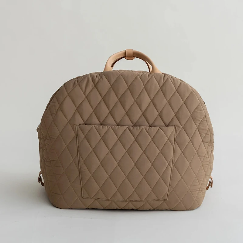 Title 2, Outdoor Cat Handbag