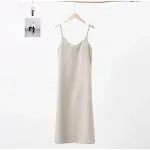 Abito due pezzi donna in cotone e lino, perfetto per l'estate. Set fresco e traspirante, ideale per un look comodo ed elegante, adatto a ogni occasione. — foto 23