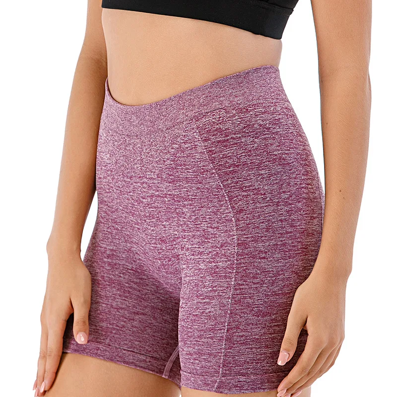 Shorts esportivos de yoga femininos Roupas de yoga confortáveis e respiráveis para treinos. Proporcionam liberdade de movimento e ótimo desempenho. — foto 1