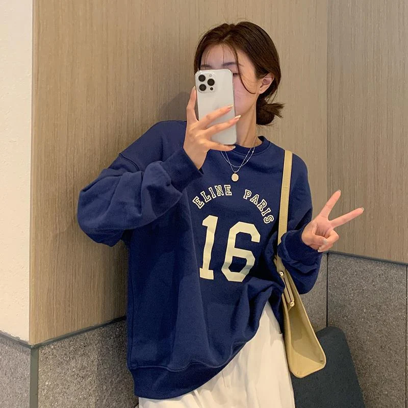 Suéter feminino de manga longa com estampa de letras, oversized, solto e confortável, ideal para um visual casual e moderno. — foto 20
