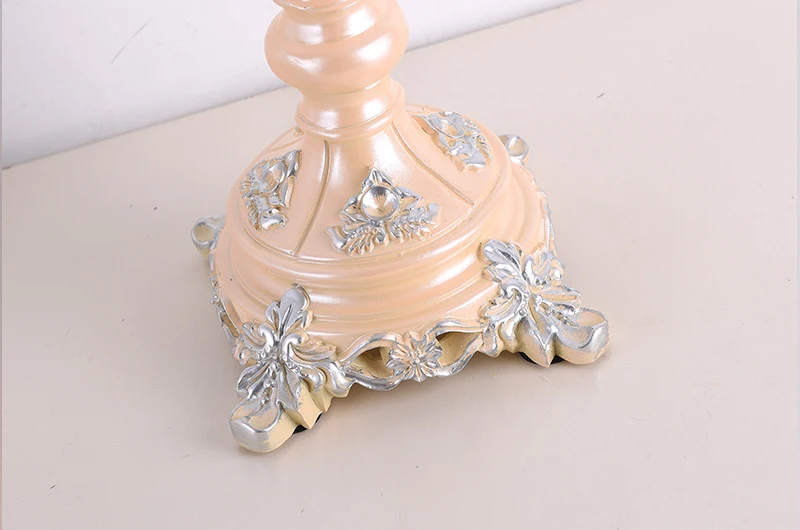 Title 3, European Table Lamp Romantic and Cozy Princess ...