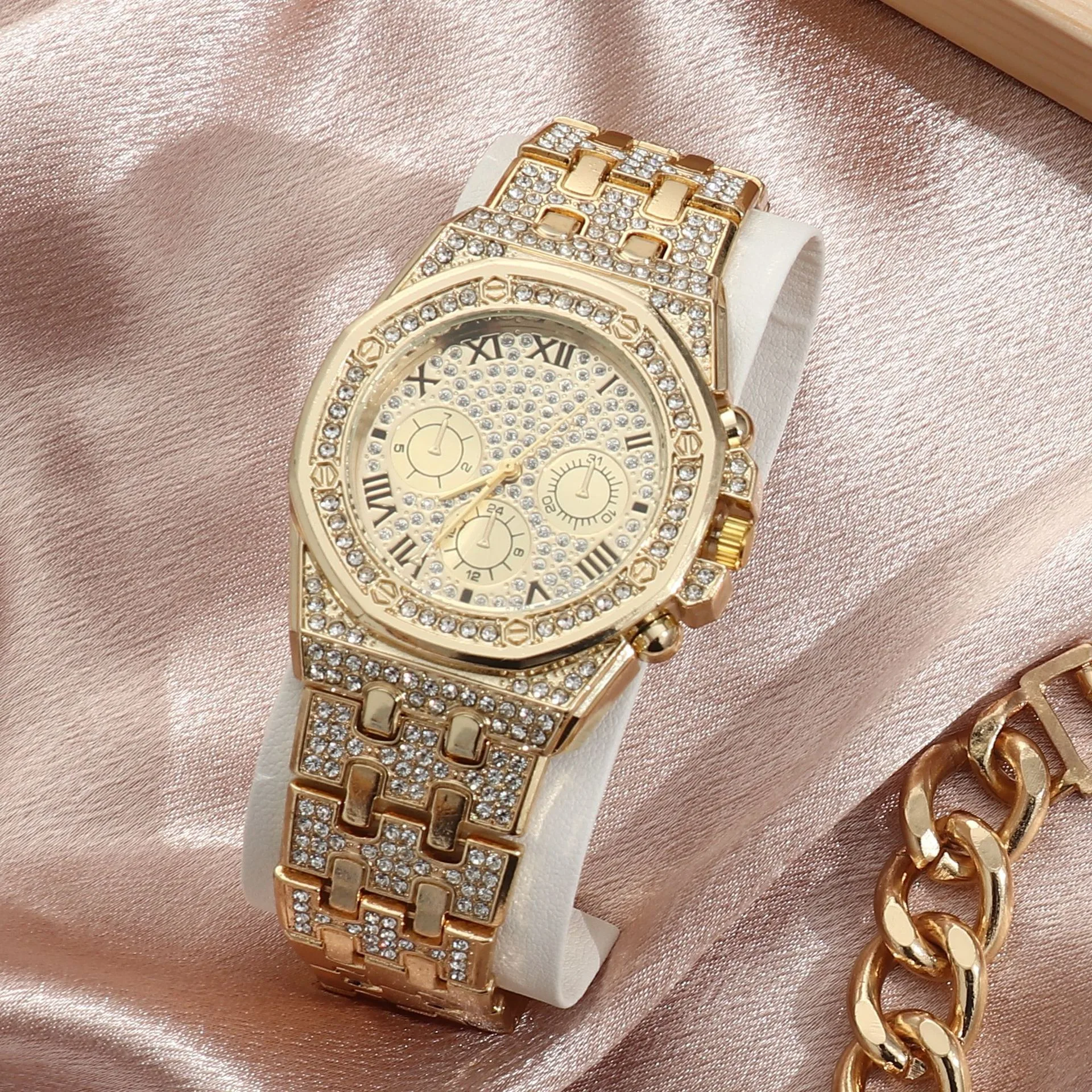 Reloj de cuarzo de diale grande de diamantes para hombres — foto 8