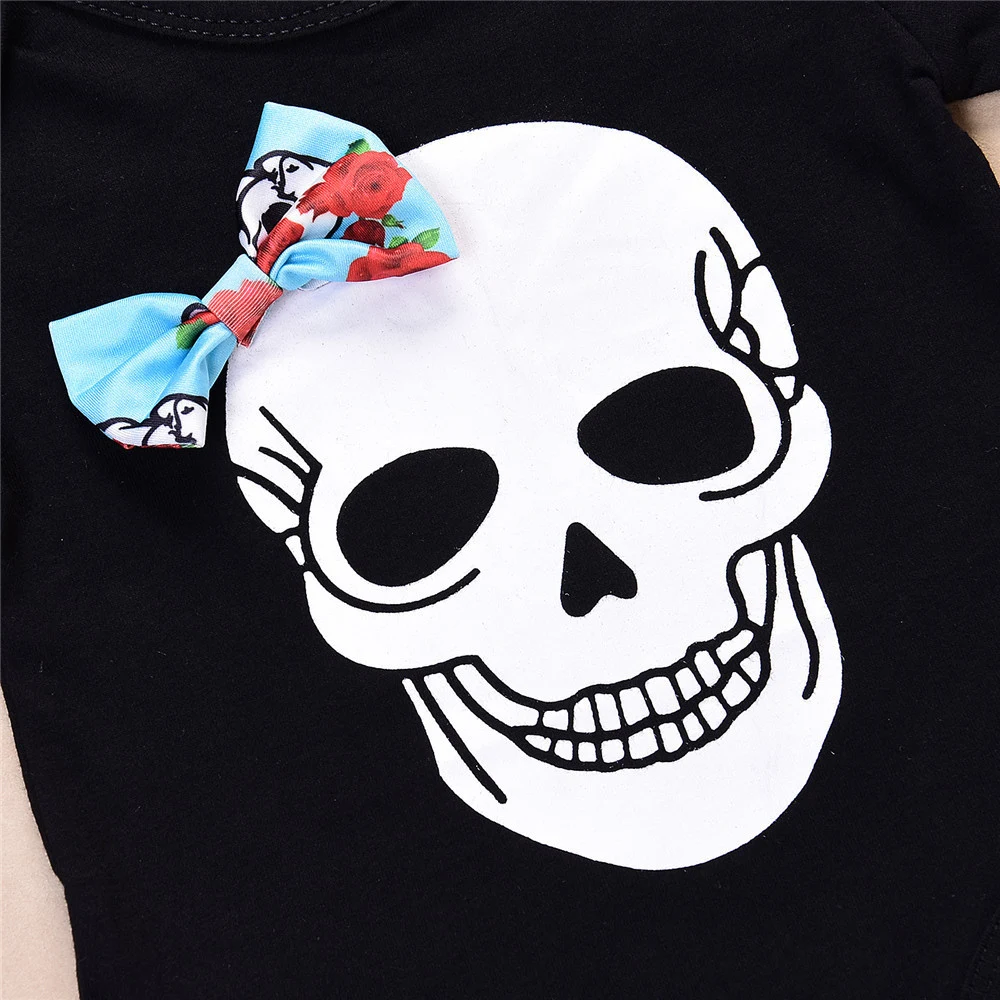 Conjunto de quatro peças para bebê Halloween Fantasia ideal para o primeiro Halloween do seu bebê! Conforto, estilo e muita diversão garantidos. — foto 2