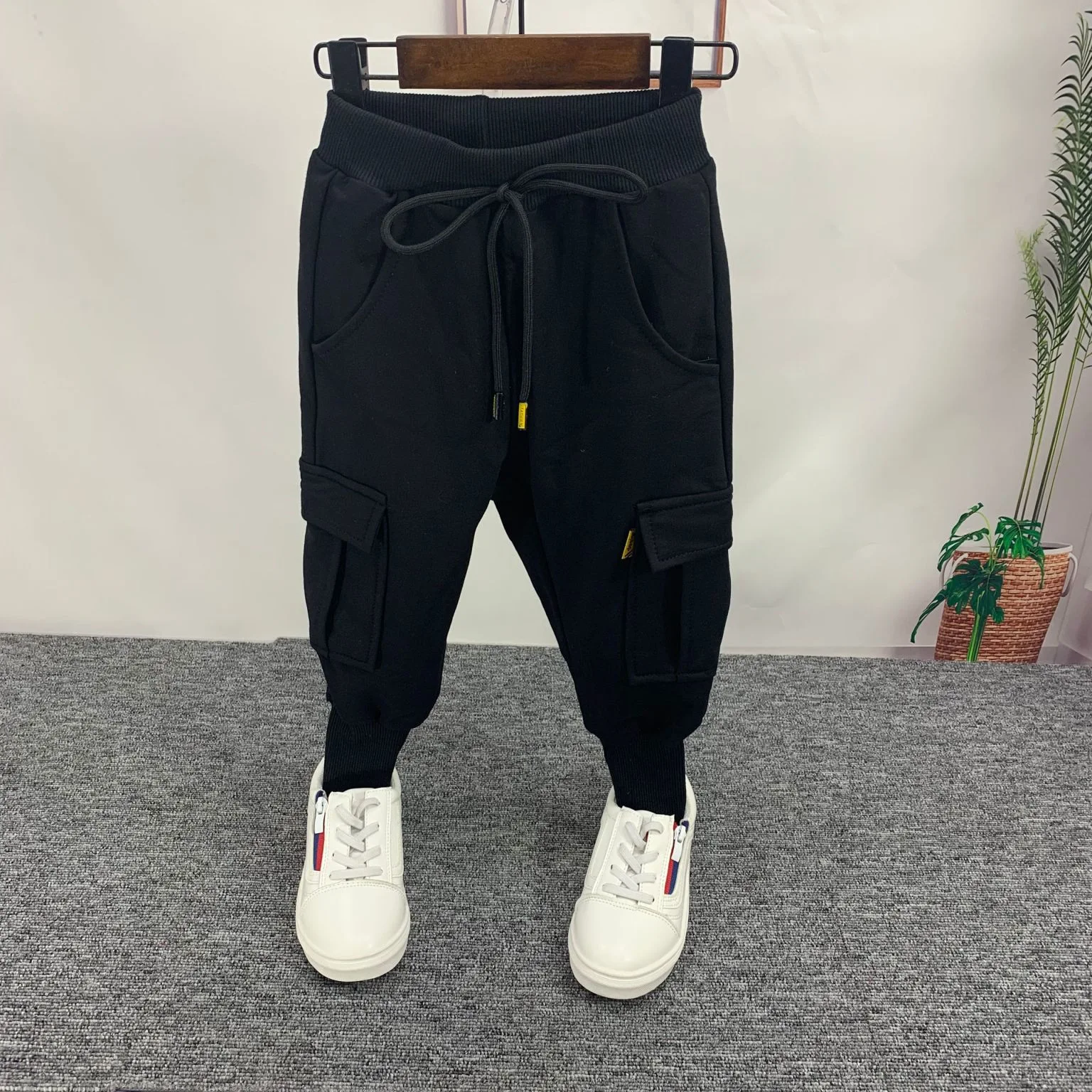 Mode en eenvoudige denim drieledige set voor kinderen, comfortabel en stijlvol, ideaal om in te spelen, te ontdekken en er modieus uit te zien. — foto 6