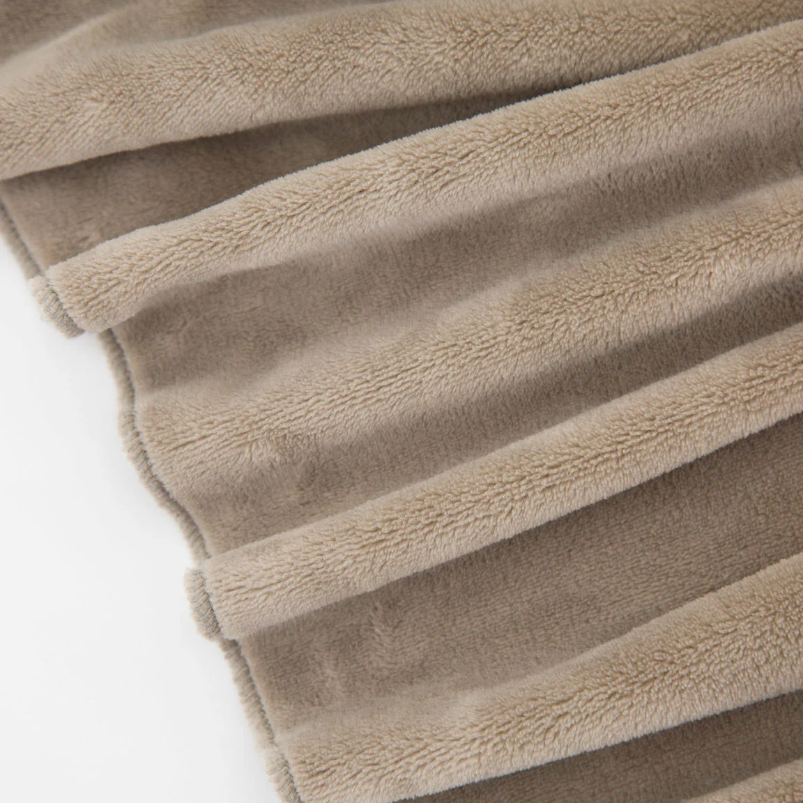 New INS Hug Blanket Experience ultimate comfort and warmth. Super soft and cozy, perfect for snuggling and relaxation. Y — photo 1