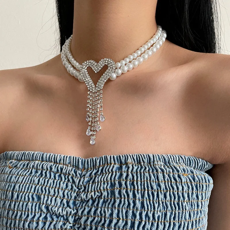 Collar de perlas con borla de corazón amoroso totalmente enjoyado, bordado y con un diseño elegante para mujeres que aman la sofisticación. — foto 6
