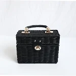 Bolsa de rattan artesanal com corrente para meninas. Leve, elegante e perfeita para praia e verão. Um acessório charmoso e funcional. — foto 1