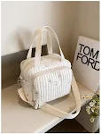 Bolsa de ombro tipo tote leve e de alta qualidade para mamães. Perfeita para armazenar itens essenciais, oferecendo praticidade e elegância no dia a dia. — foto 15