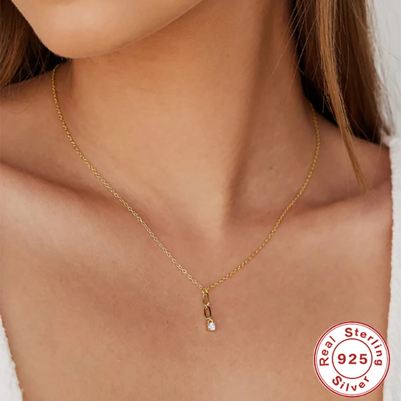 Colar com pingente de clip de prata esterlina S925 e diamantes, um acessório elegante e brilhante que adiciona um toque de glamour a qualquer look. — foto 3