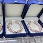 Pulseira de pérolas de água doce cor doce, 9-10mm. Adicione um toque de elegância e sofisticação ao seu visual. Um presente ideal. — foto 9