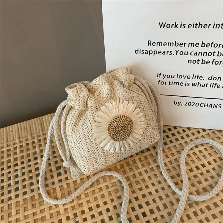 Title 3, Womens Fashion Simple Straw Single Shoulder Cr...
