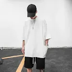 Camiseta masculina casual americana com bolso, simples, desfiada e manga curta. Conforto e estilo para o dia a dia, perfeita para um visual descontraído. — foto 4
