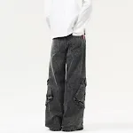 American High Street Cargo Jeans for men and women. Retro style with comfortable fit and versatile design for everyday w — photo 3