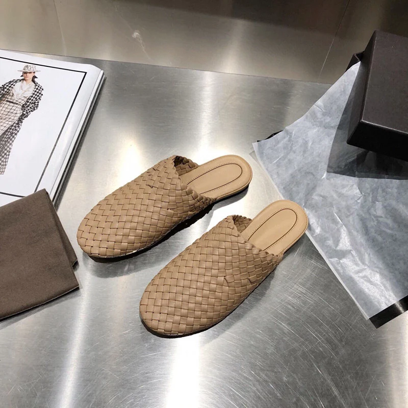 Round Head Sheepskin Woven Toe Half Slippers for ultimate comfort and warmth. Experience the natural softness and cozine — photo 3