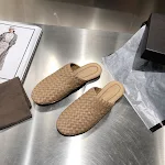 Round Head Sheepskin Woven Toe Half Slippers for ultimate comfort and warmth. Experience the natural softness and cozine — photo 3