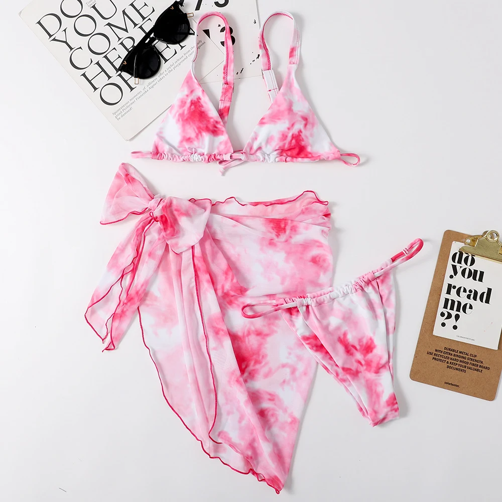 Title 4, Conjunto feminino de três peças em tela com est...