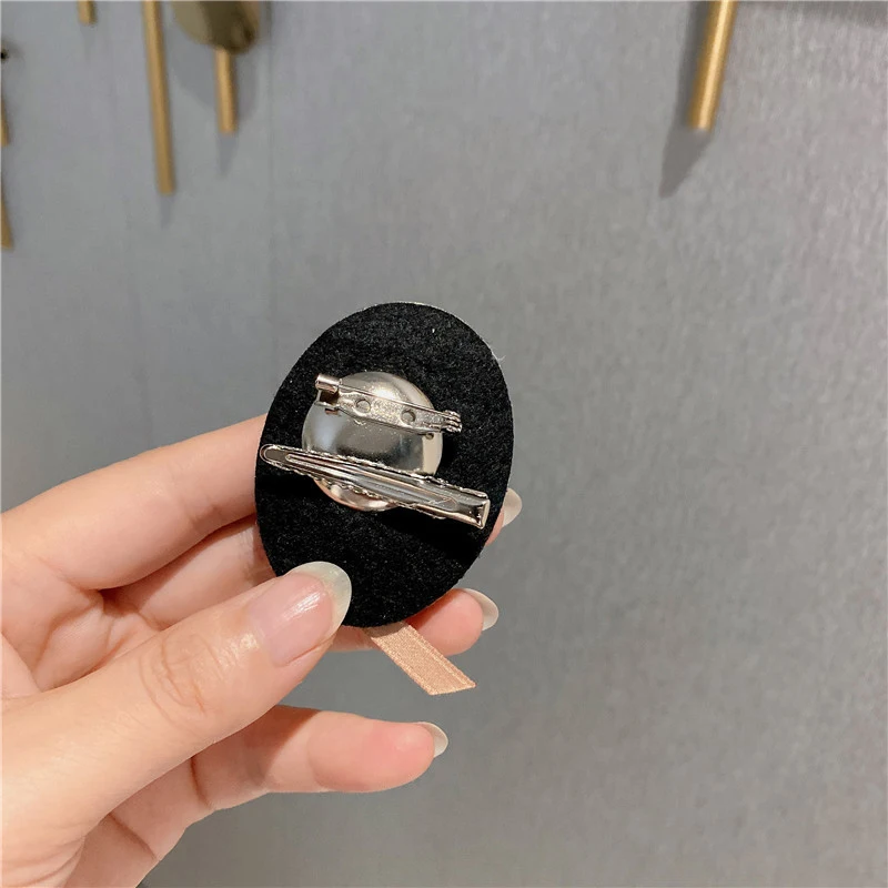 Title 12, Broche Exquisito de Estilo Fashion e Cool. Adic...